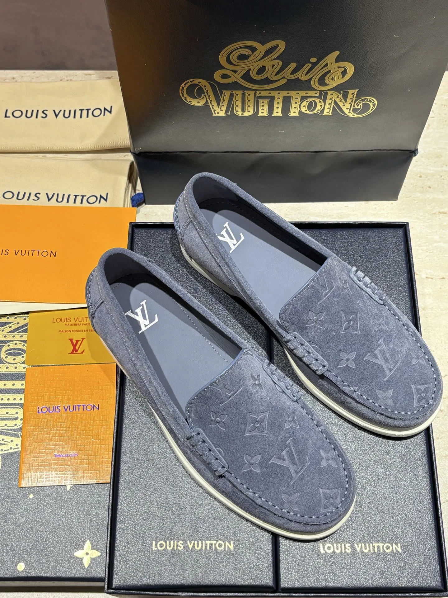 LV 27FW BXZUBKP 001 로퍼 27