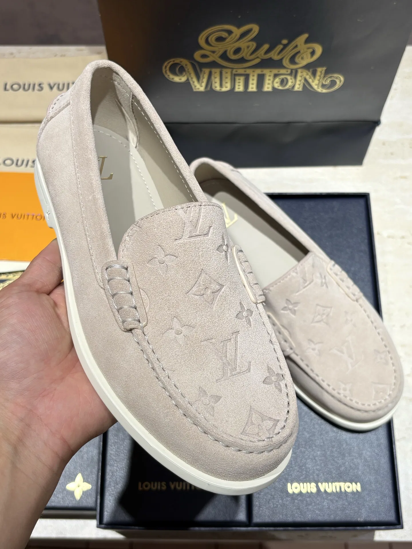 LV 27FW BXZUBKP 001 로퍼 32