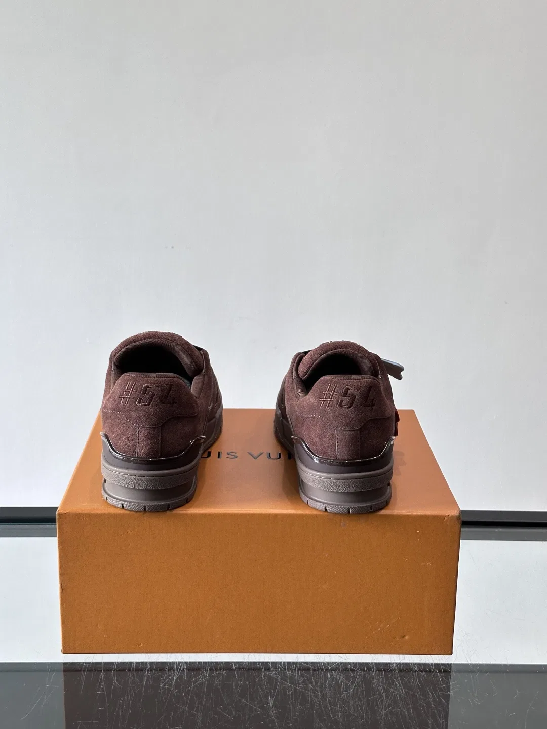 LV 27FW BXZUBKP 002 스니커즈 8