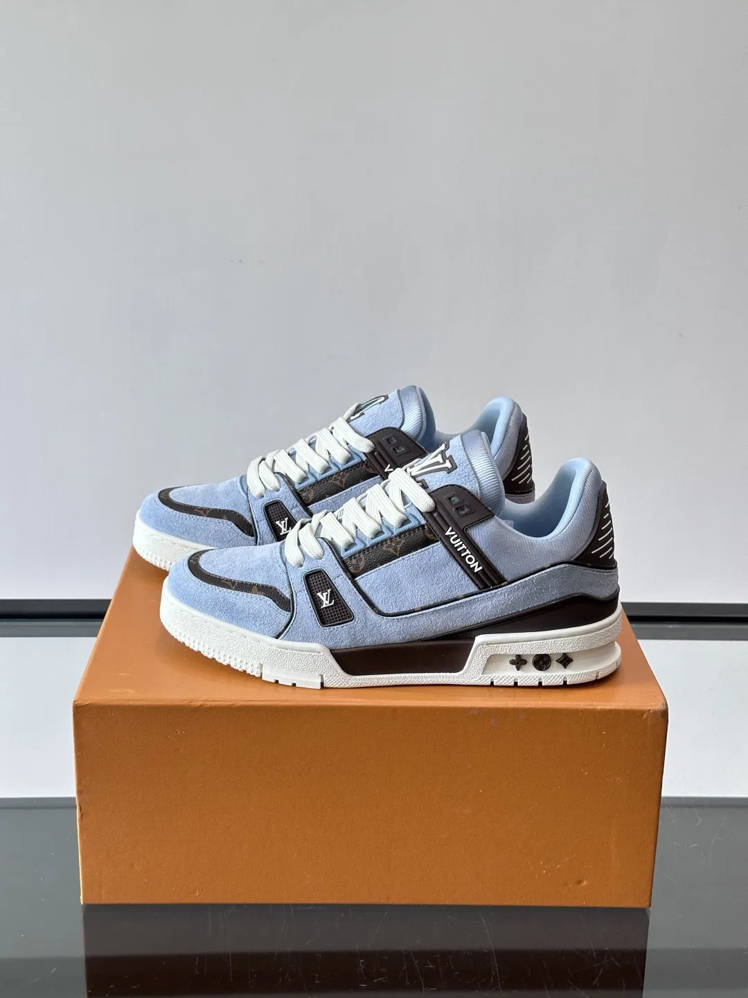 LV 27FW BXZUBKP 002 스니커즈 21