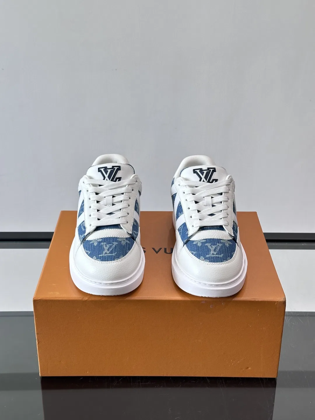 LV 27FW BXZUBKP 002 스니커즈 29