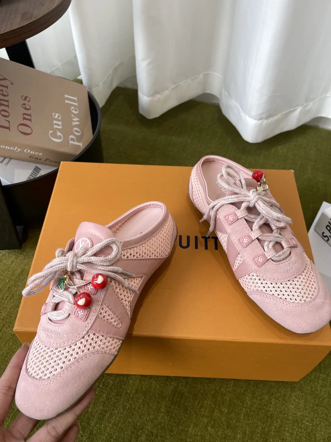 LV 27FW BXZUBKP 003 운동화 12