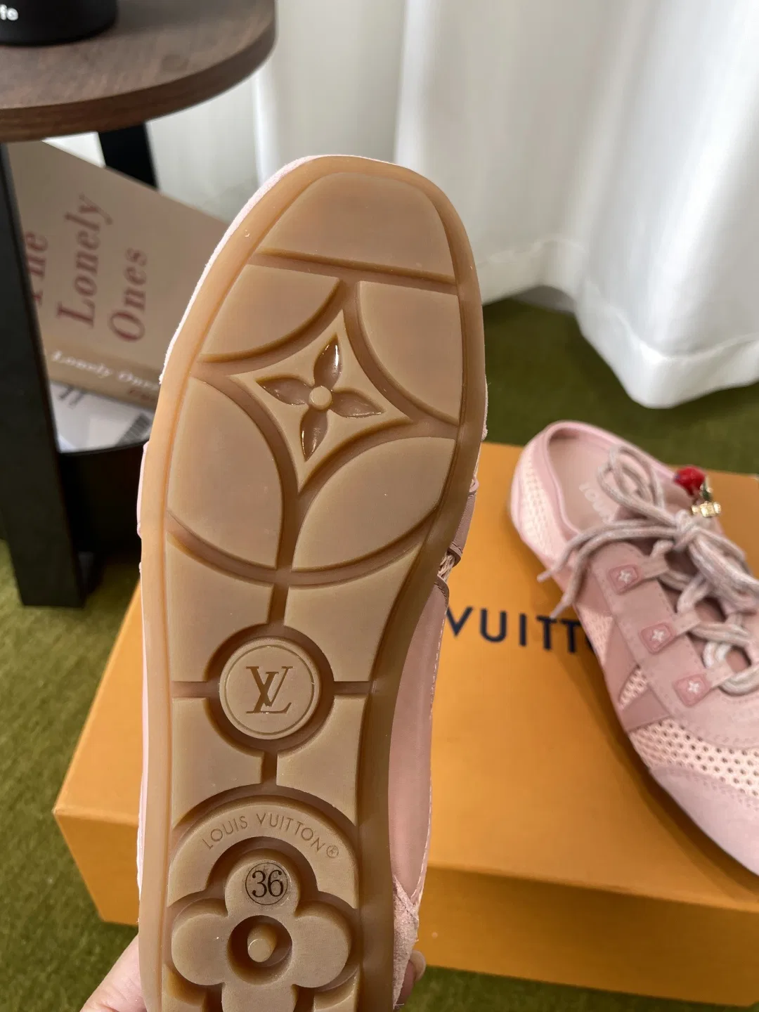 LV 27FW BXZUBKP 003 운동화 14