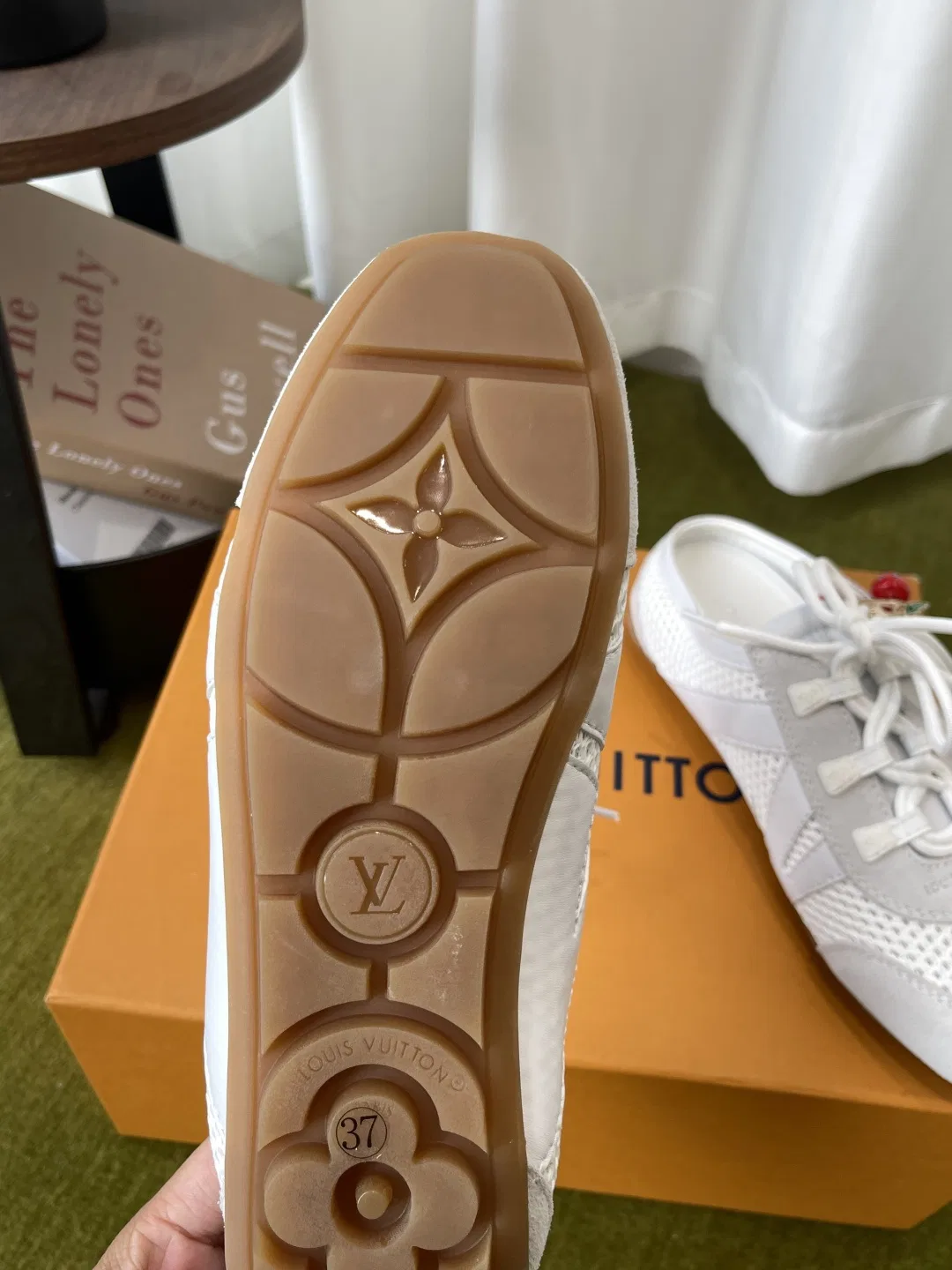 LV 27FW BXZUBKP 003 운동화 23
