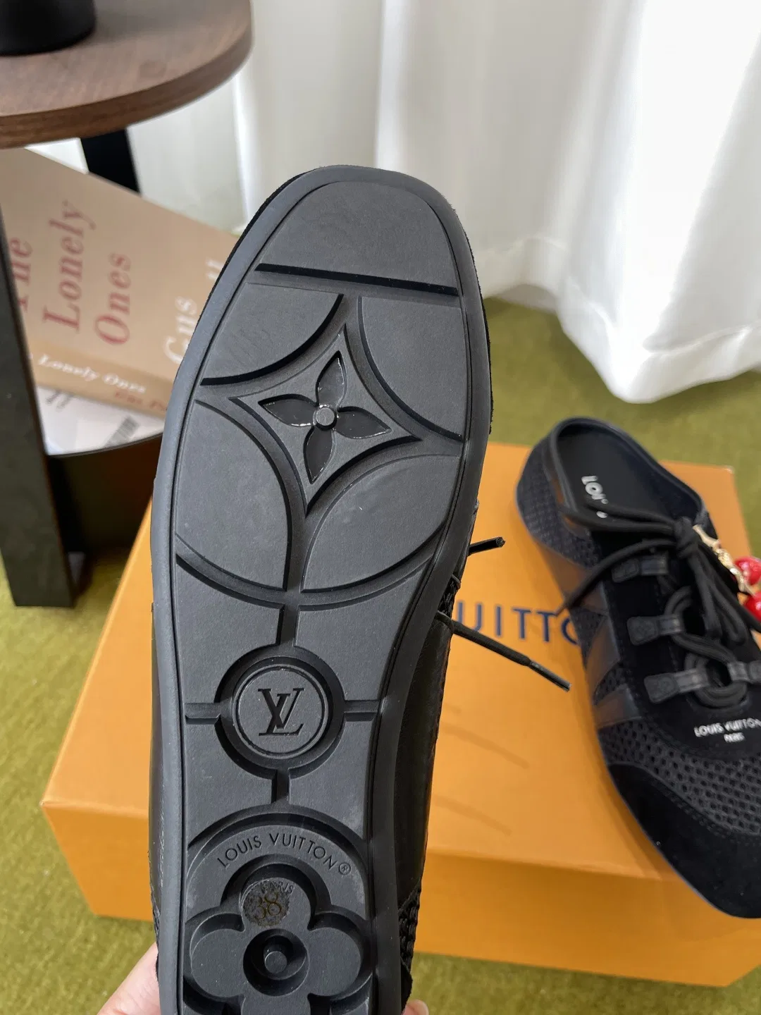 LV 27FW BXZUBKP 003 운동화 32