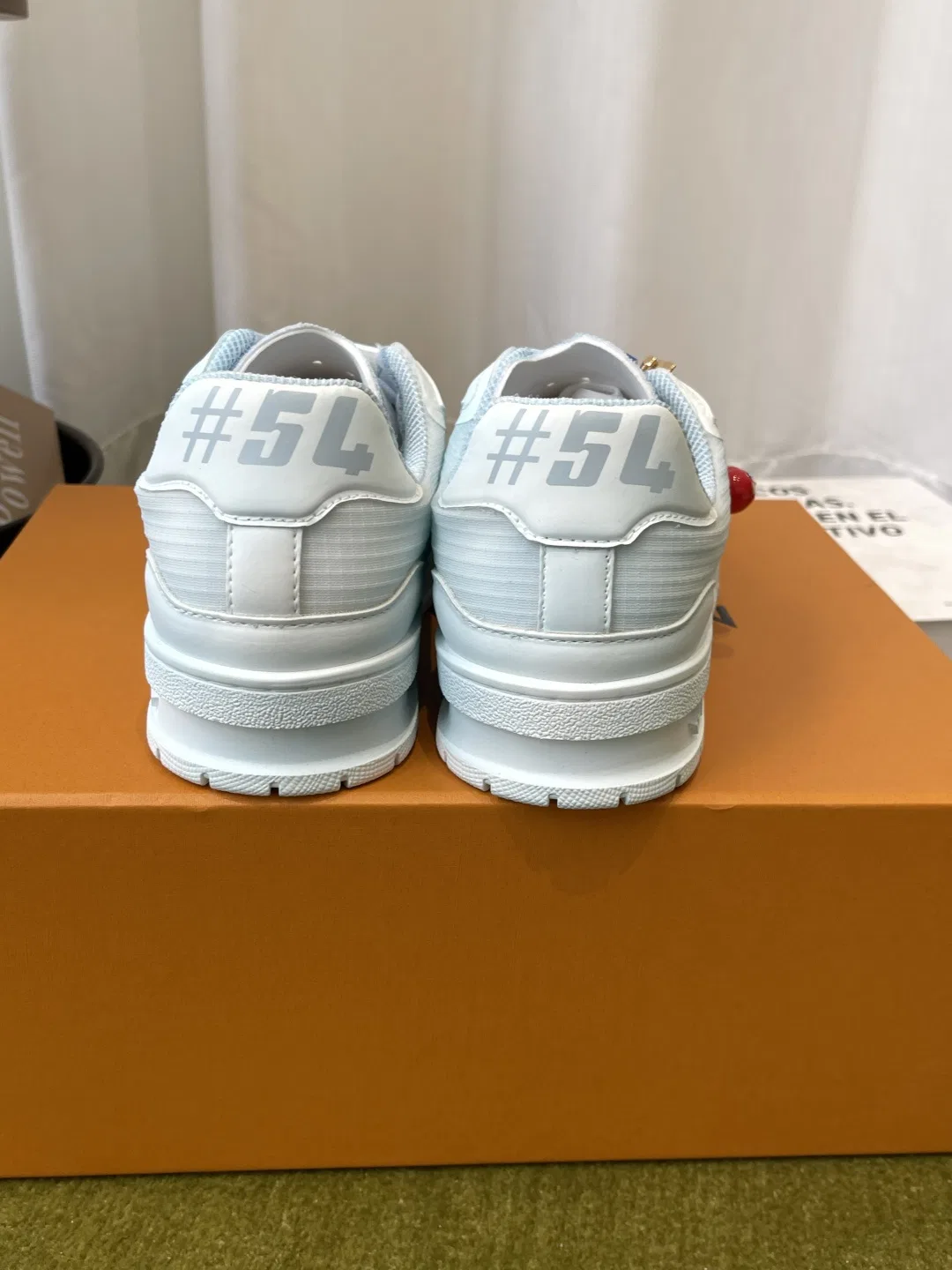 LV 27FW BXZUBKP 006 스니커즈 8