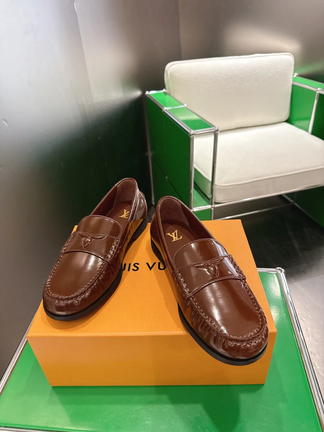 LV 27FW BXZUBKP 007 로퍼 11