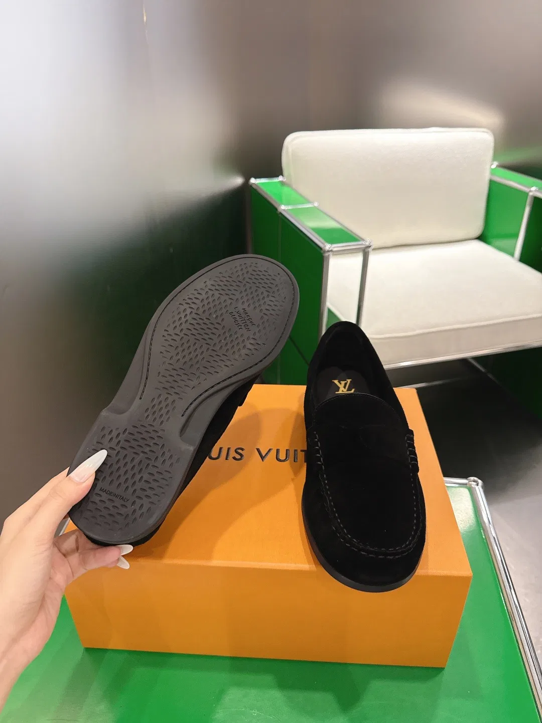 LV 27FW BXZUBKP 008 로퍼 9