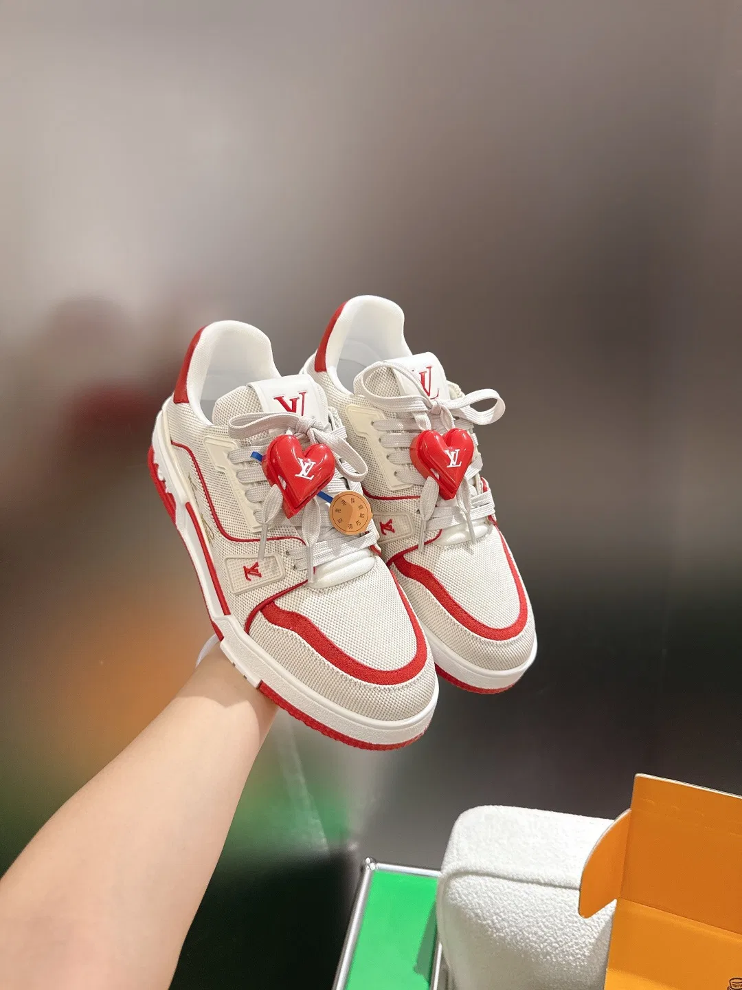 LV 27FW BXZUBKP 009 스니커즈 14