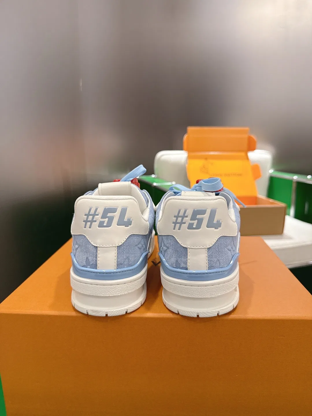 LV 27FW BXZUBKP 009 스니커즈 44