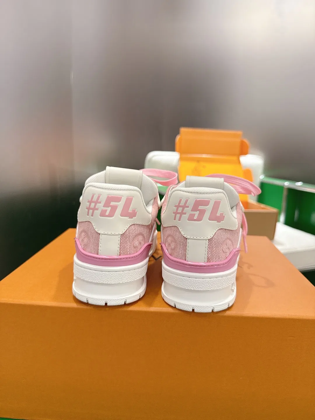 LV 27FW BXZUBKP 009 스니커즈 54