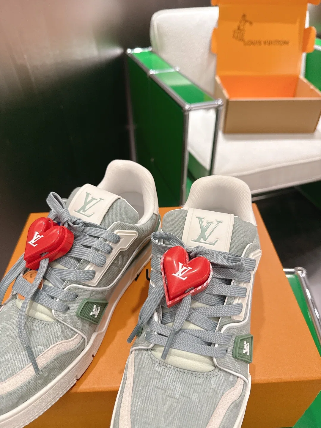 LV 27FW BXZUBKP 009 스니커즈 61
