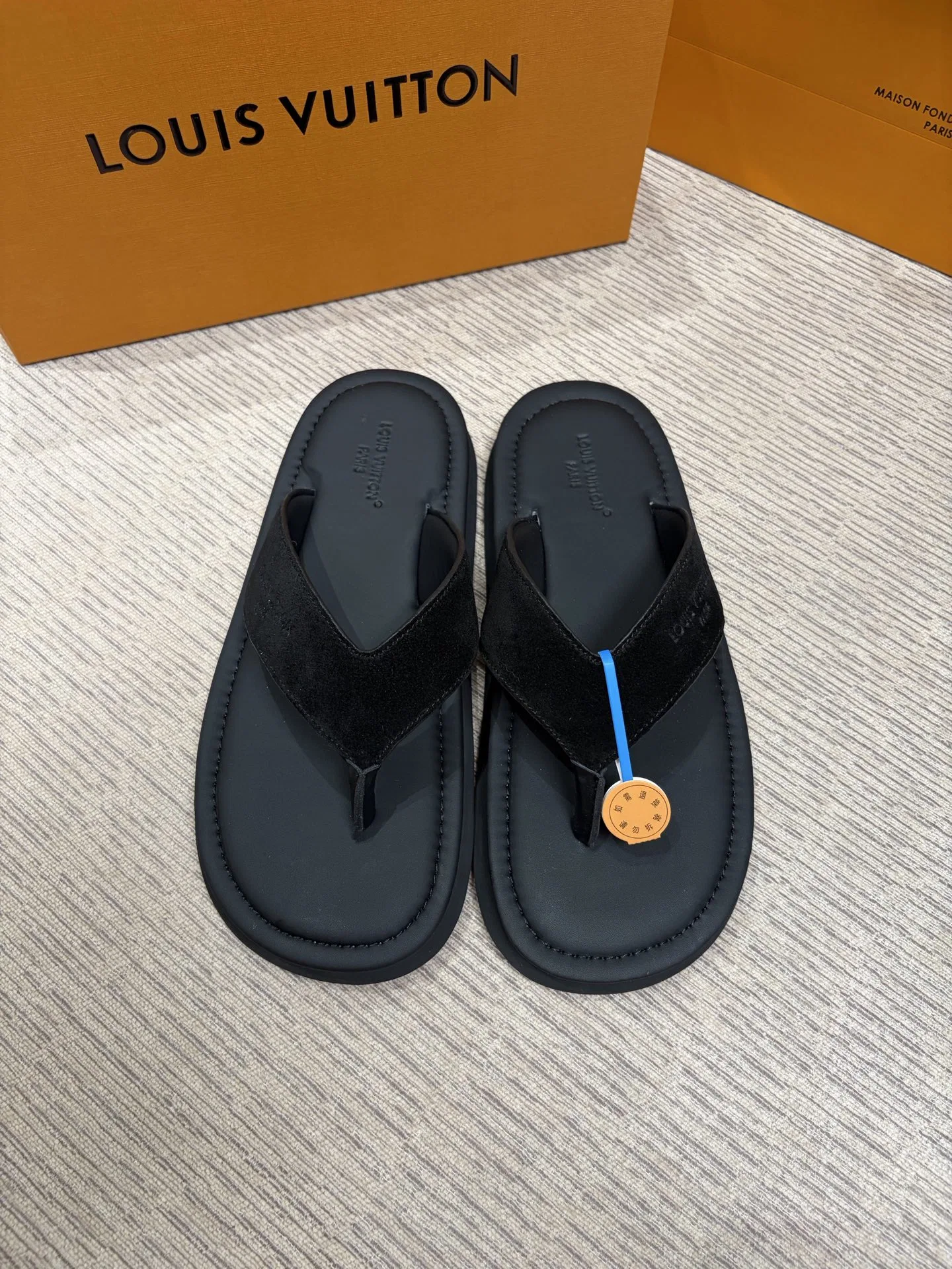 LV 27FW BXZUBKP 011 쪼리 30
