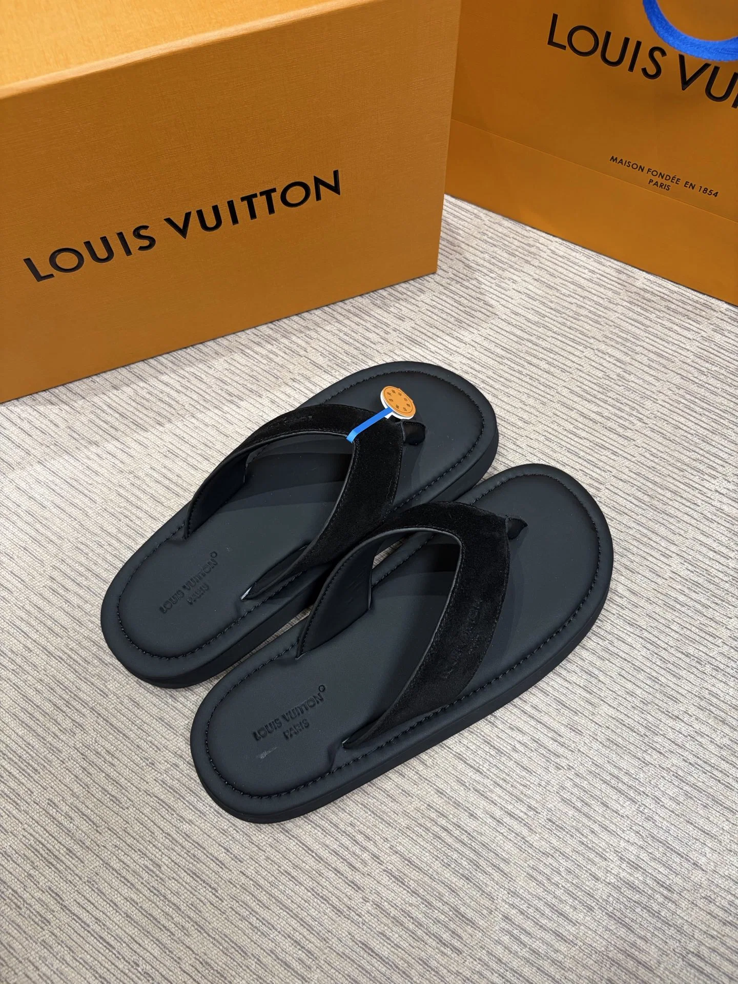 LV 27FW BXZUBKP 011 쪼리 31