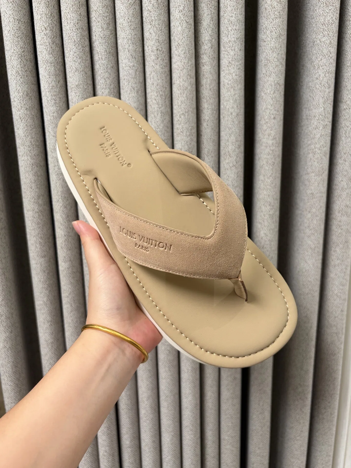 LV 27FW BXZUBKP 012 쪼리 10