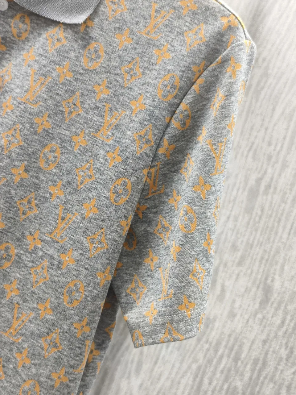 LV 27FW CDJLKMW 006 폴로반팔티셔츠 7