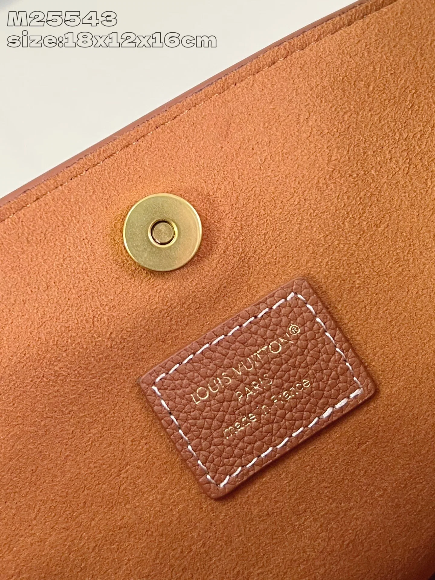 LV 27FW EJMGZXH 001 버킷백 30