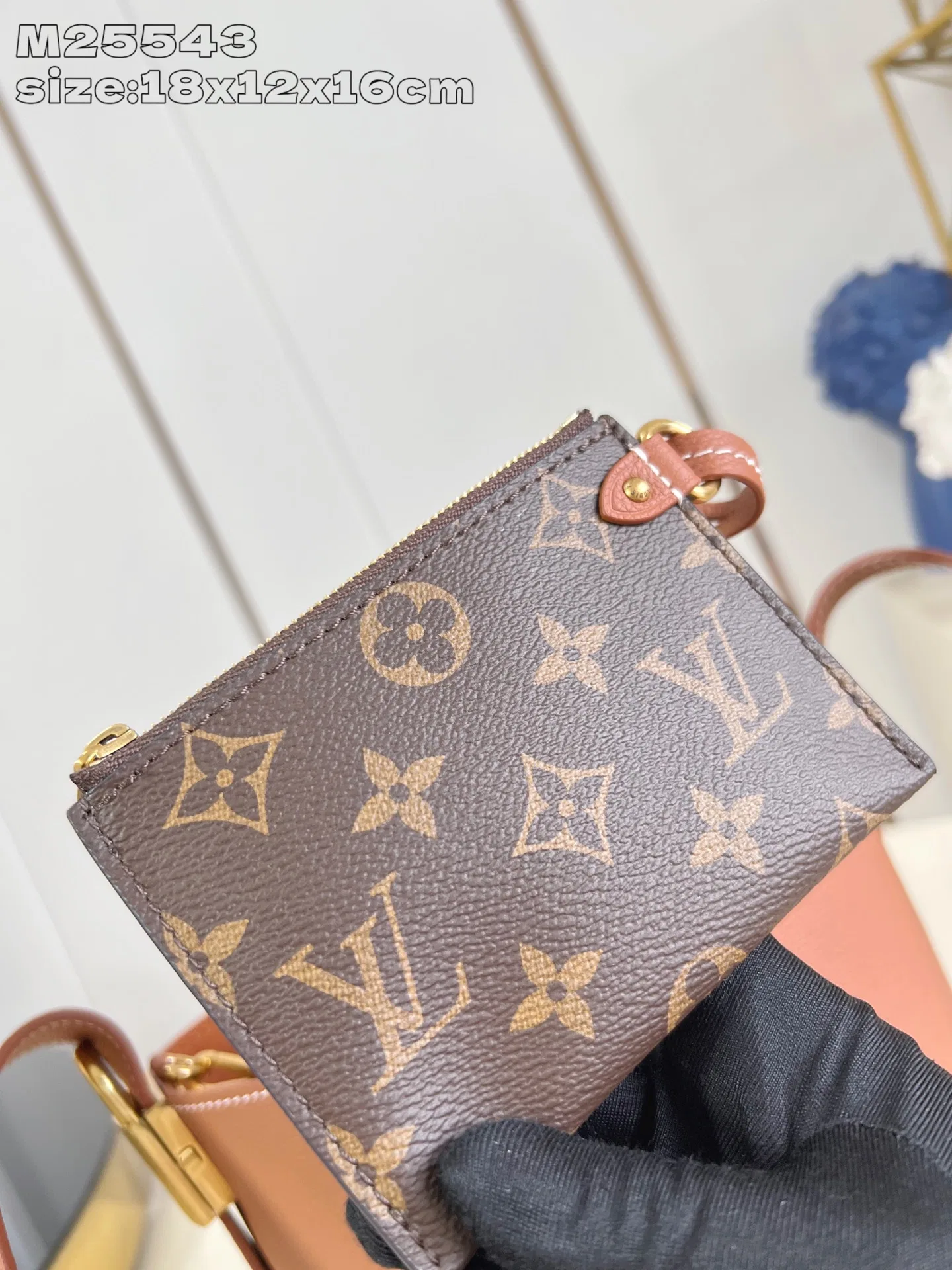 LV 27FW EJMGZXH 001 버킷백 31