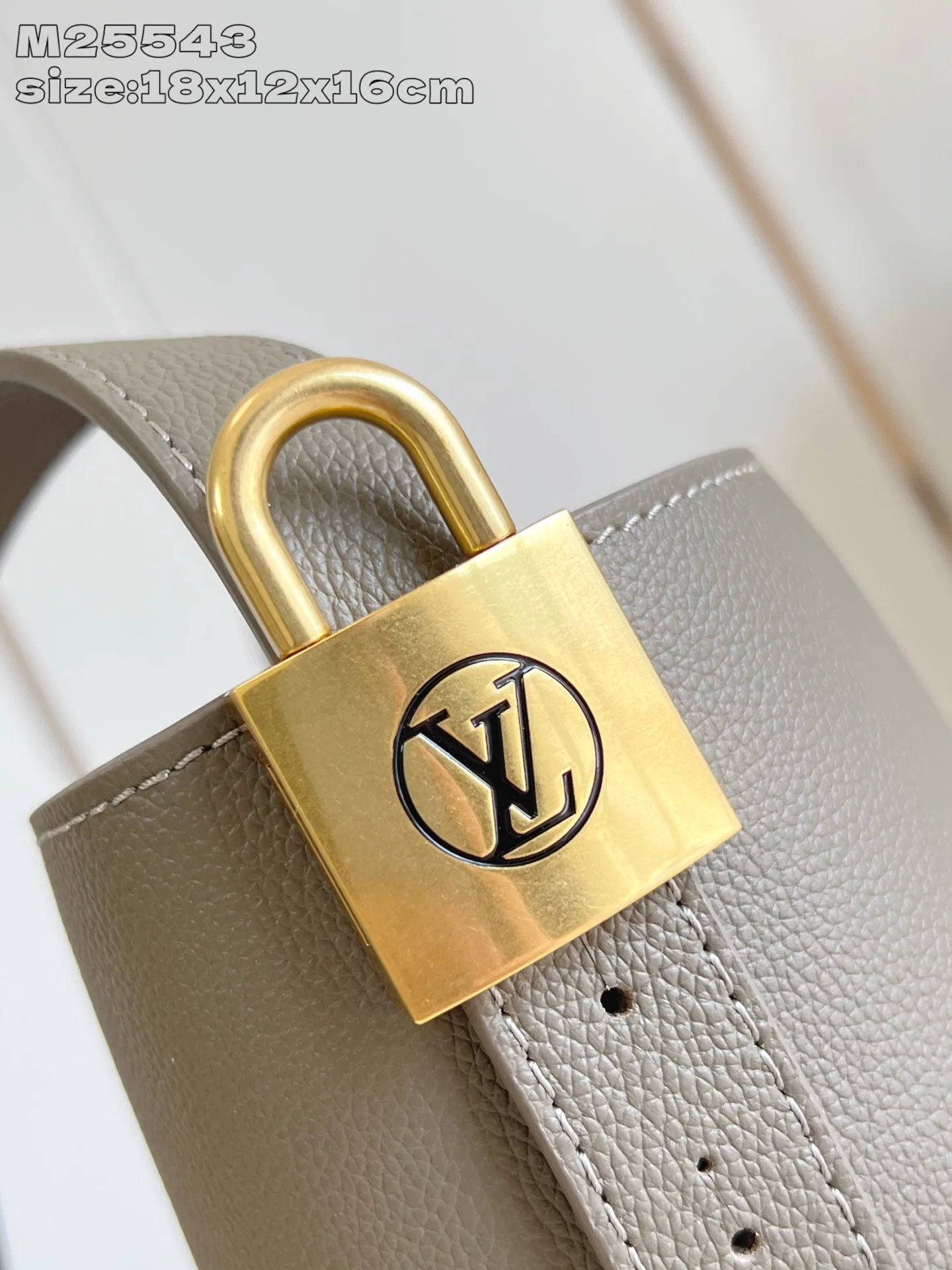 LV 27FW EJMGZXH 001 버킷백 47