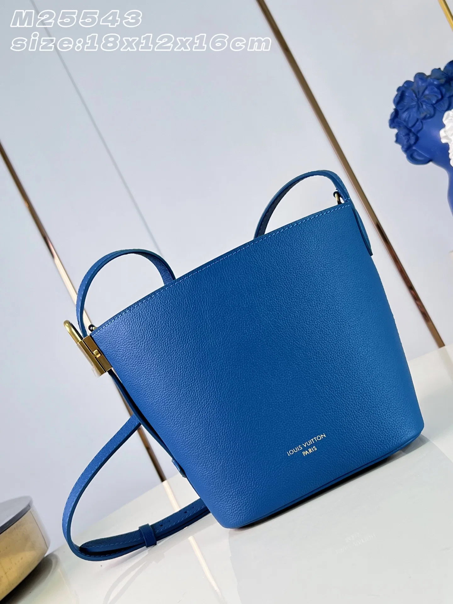 LV 27FW EJMGZXH 001 버킷백 63