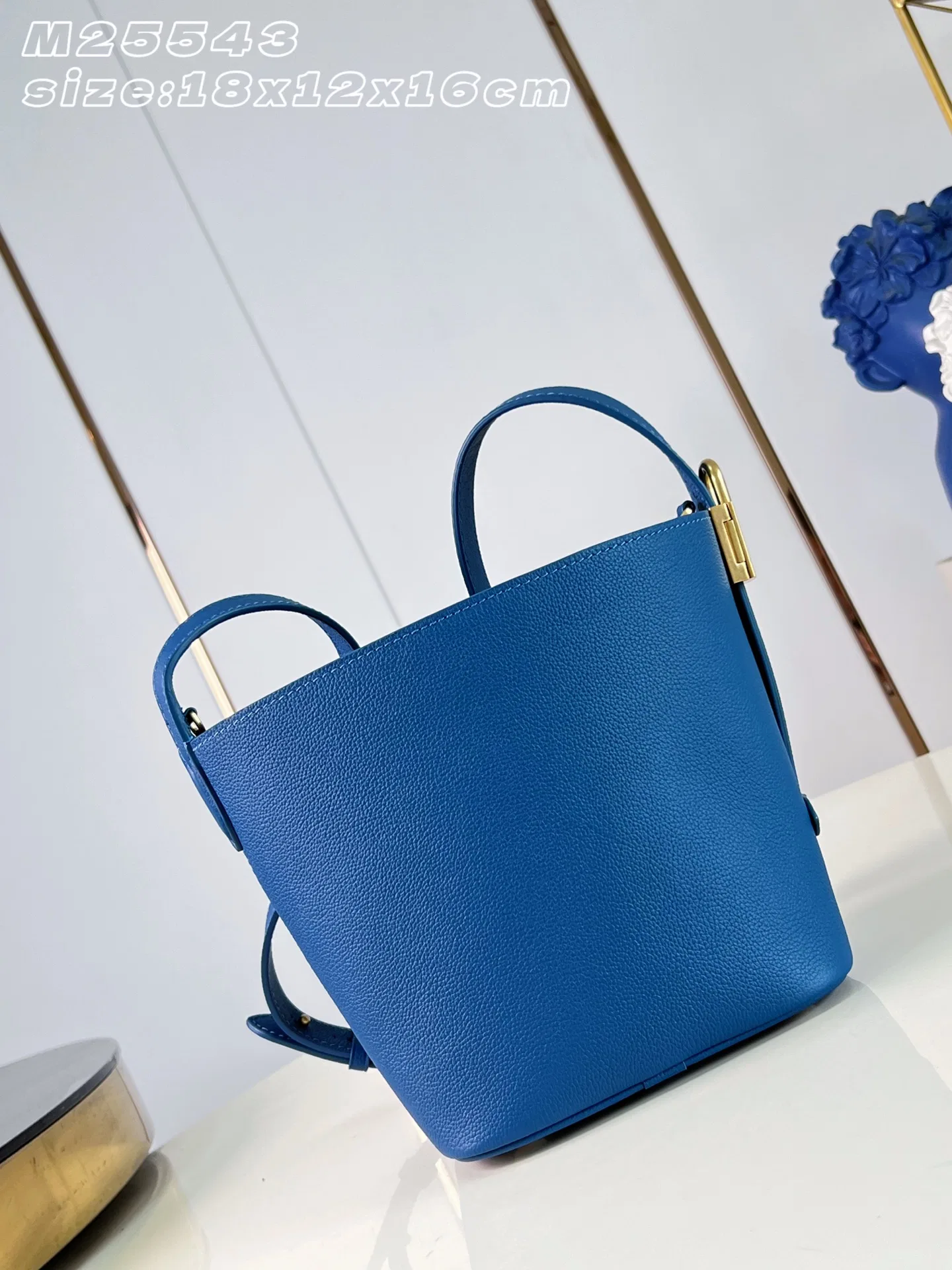 LV 27FW EJMGZXH 001 버킷백 68