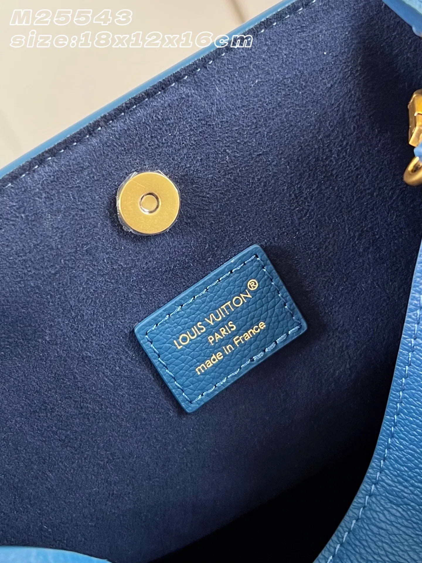 LV 27FW EJMGZXH 001 버킷백 75