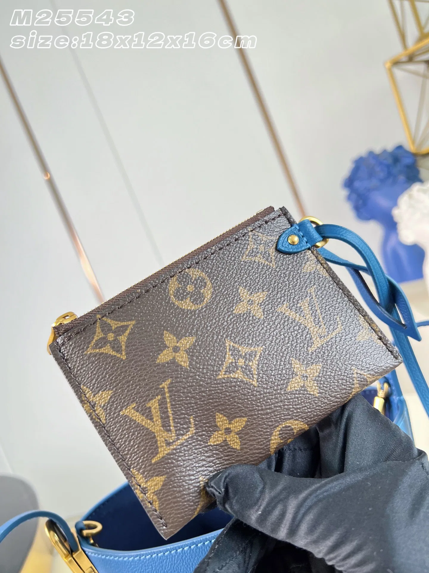 LV 27FW EJMGZXH 001 버킷백 76