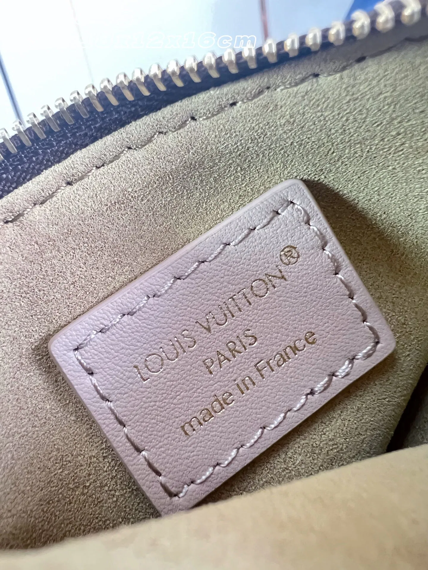 LV 27FW EJMGZXH 001 버킷백 93