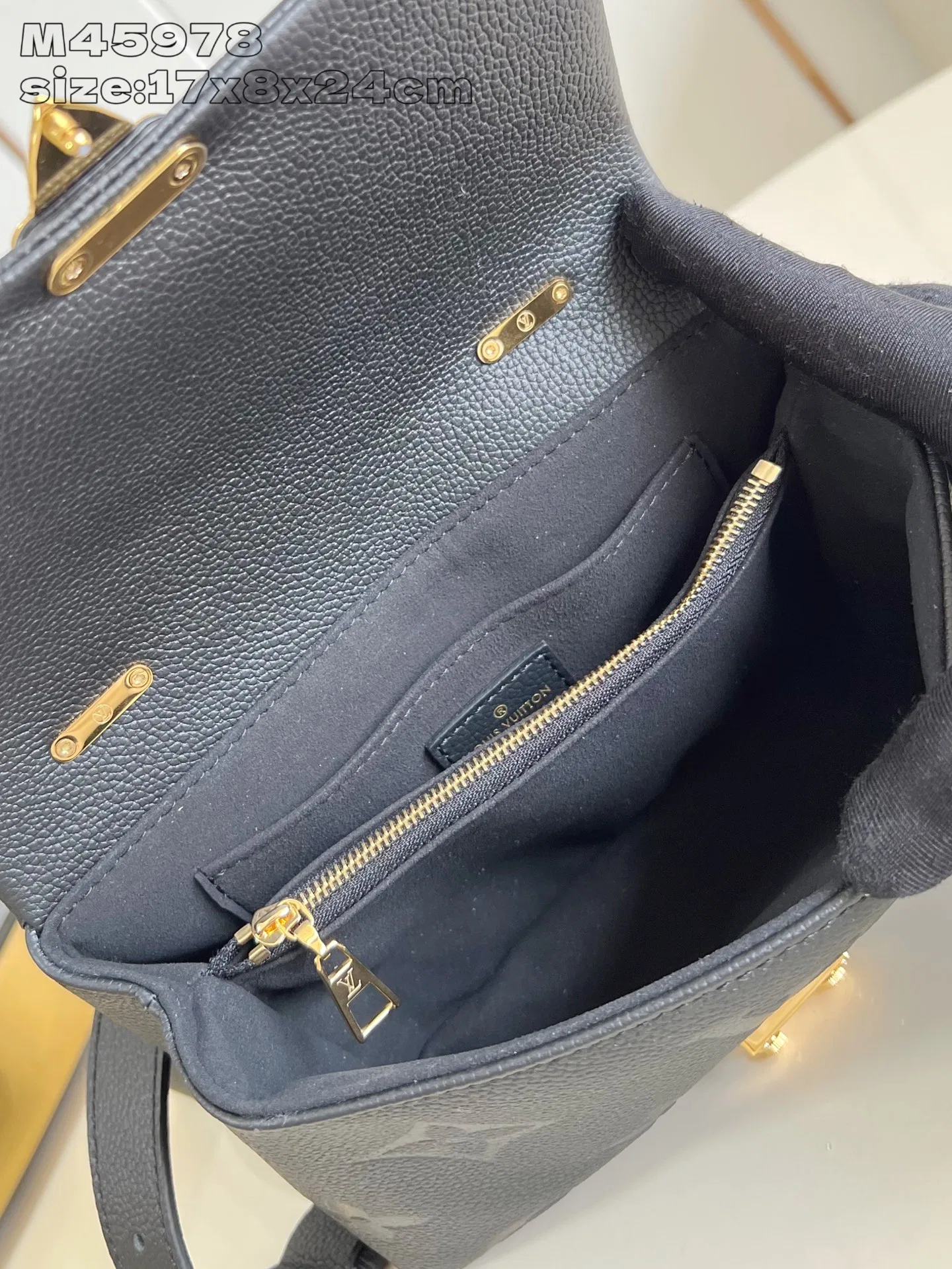 LV 27FW EJMGZXH 002 숄더백 28