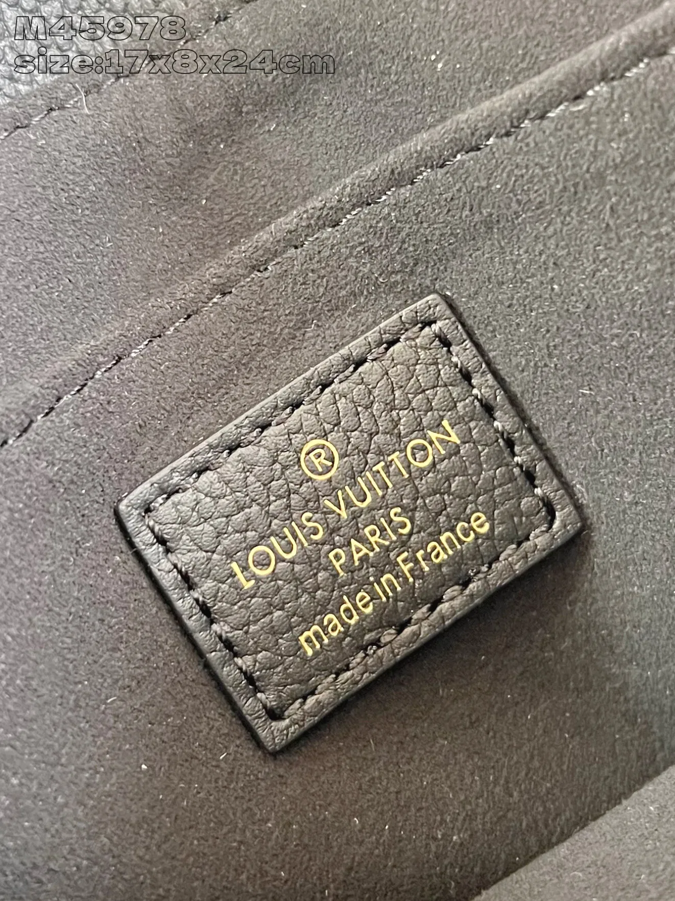 LV 27FW EJMGZXH 002 숄더백 29