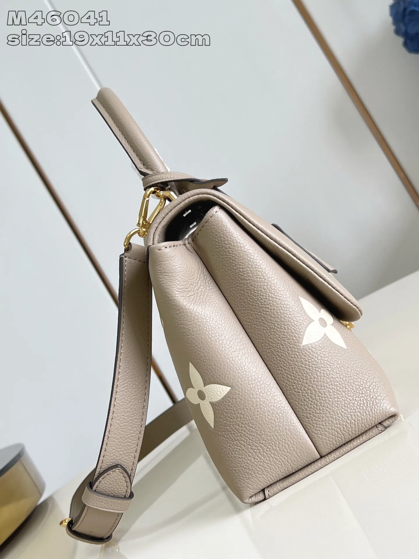 LV 27FW EJMGZXH 002 숄더백 45