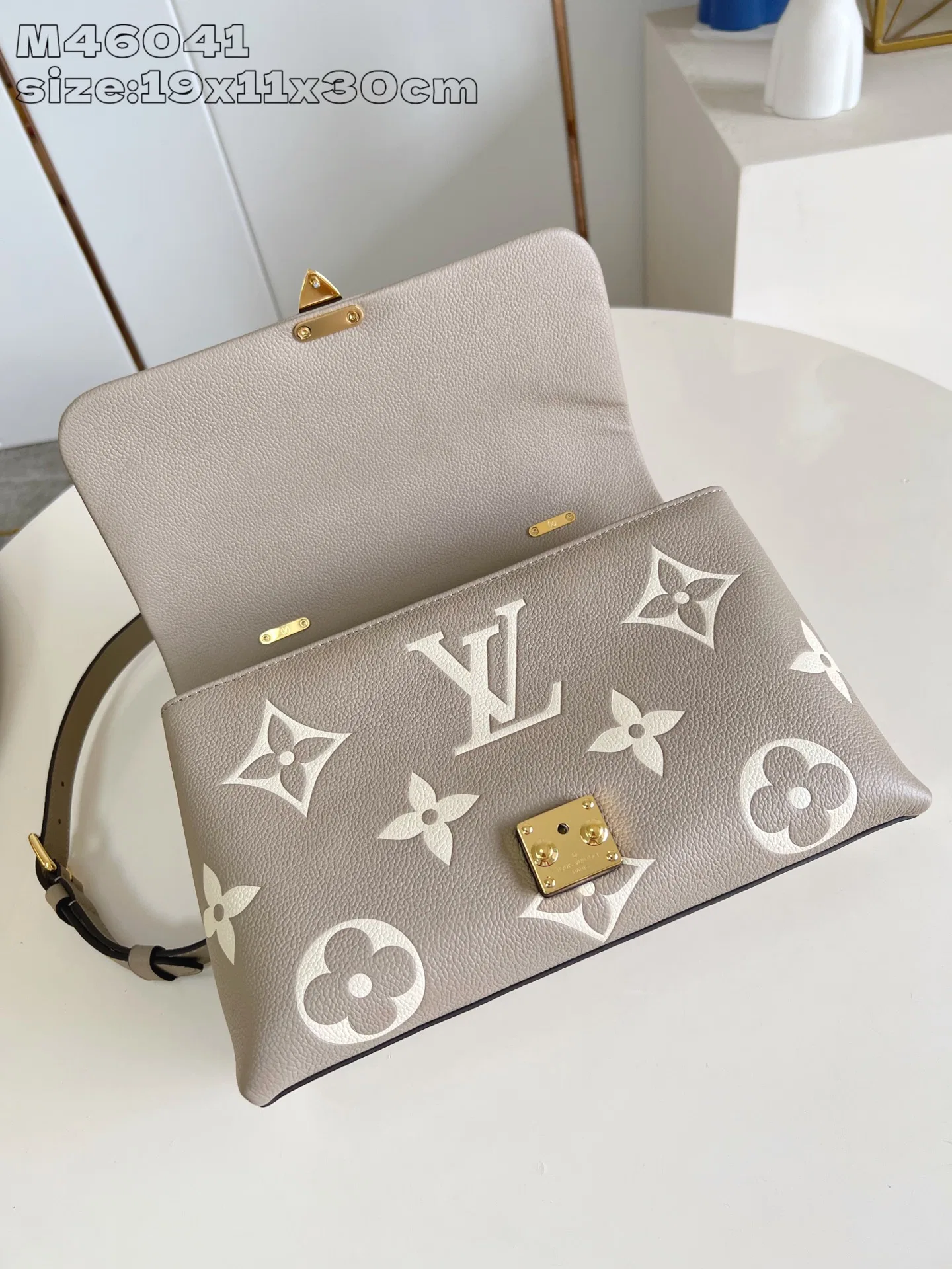 LV 27FW EJMGZXH 002 숄더백 48