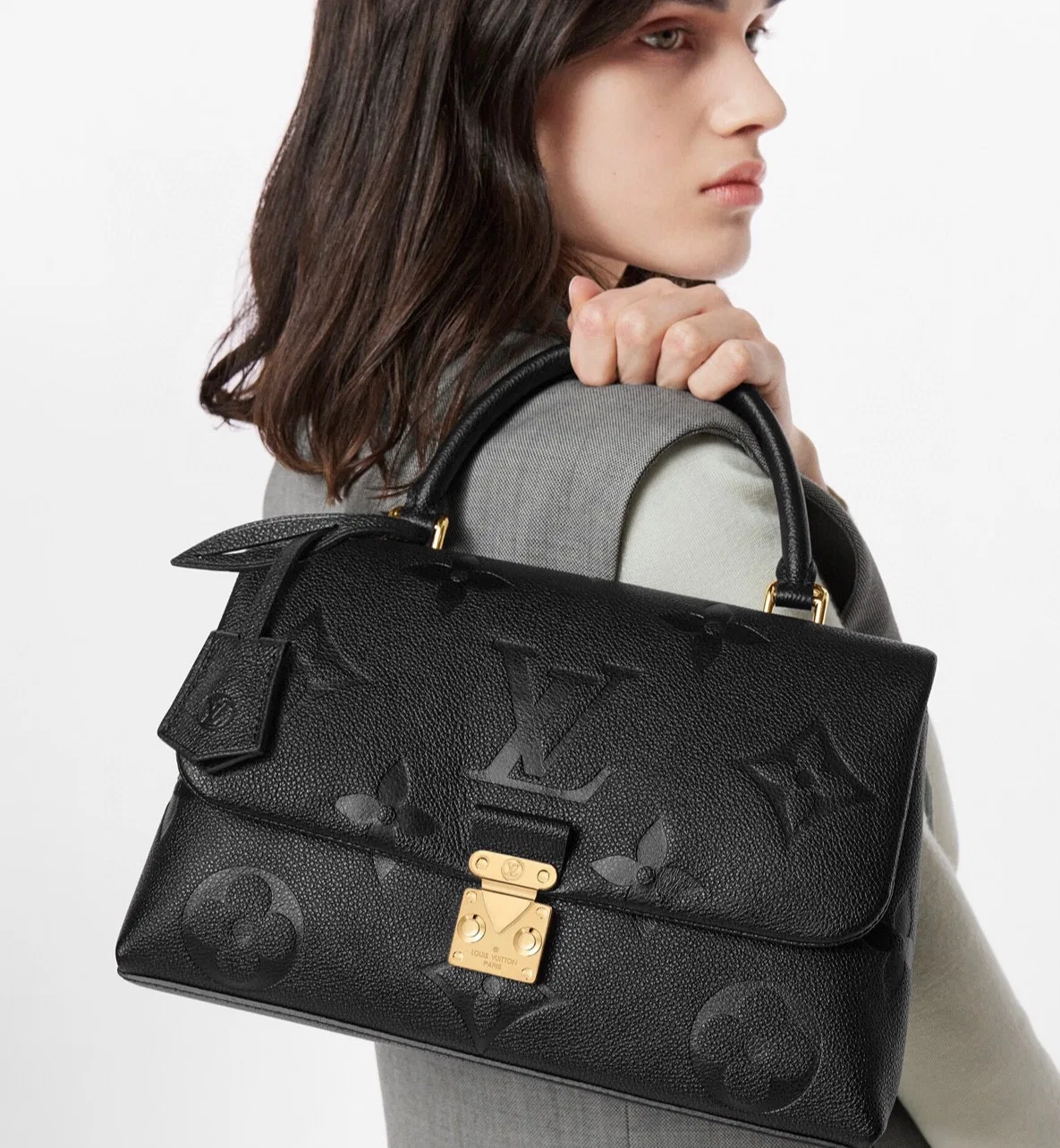 LV 27FW EJMGZXH 002 숄더백 74
