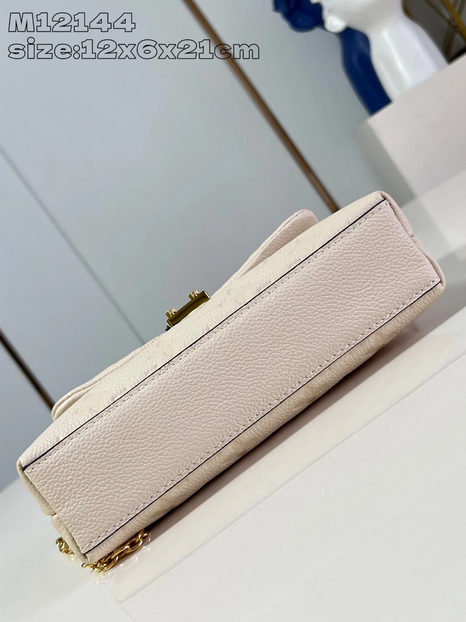 LV 27FW EJMGZXH 003 숄더백 9