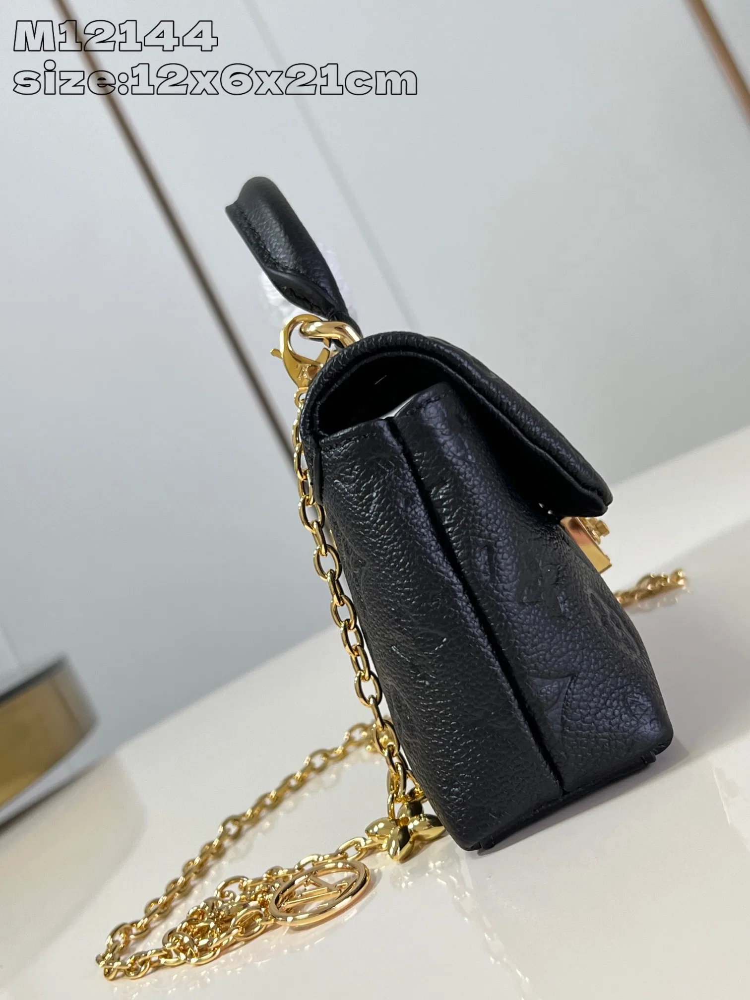 LV 27FW EJMGZXH 003 숄더백 17