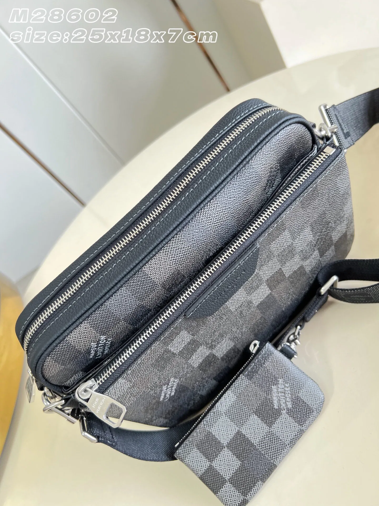 LV 27FW EJMGZXH 006 크로스백 7