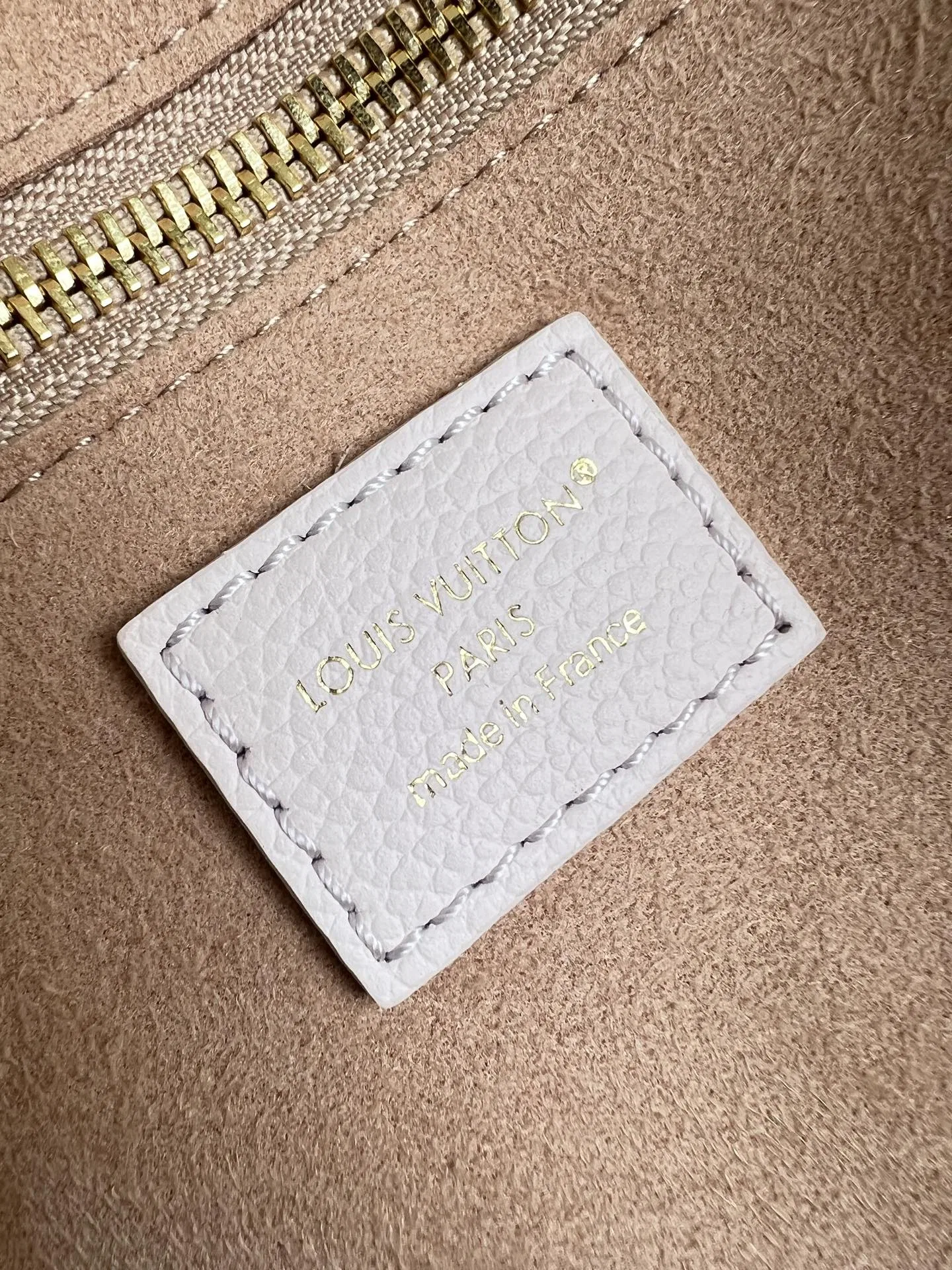 LV 27FW EJMGZXH 007 토트백 10