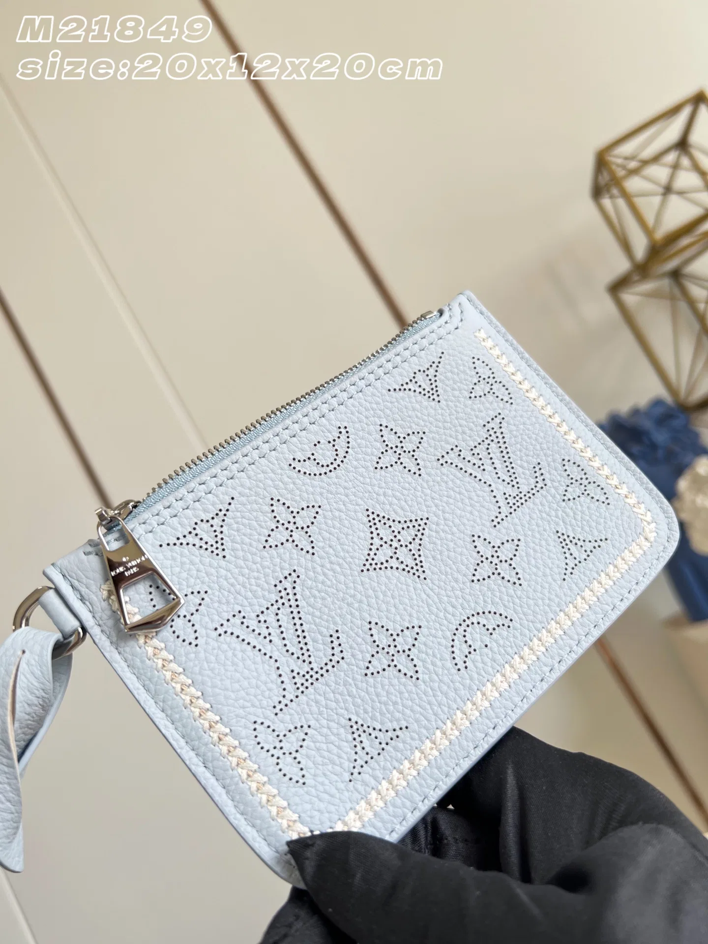 LV 27FW EJMGZXH 008 토트백 9