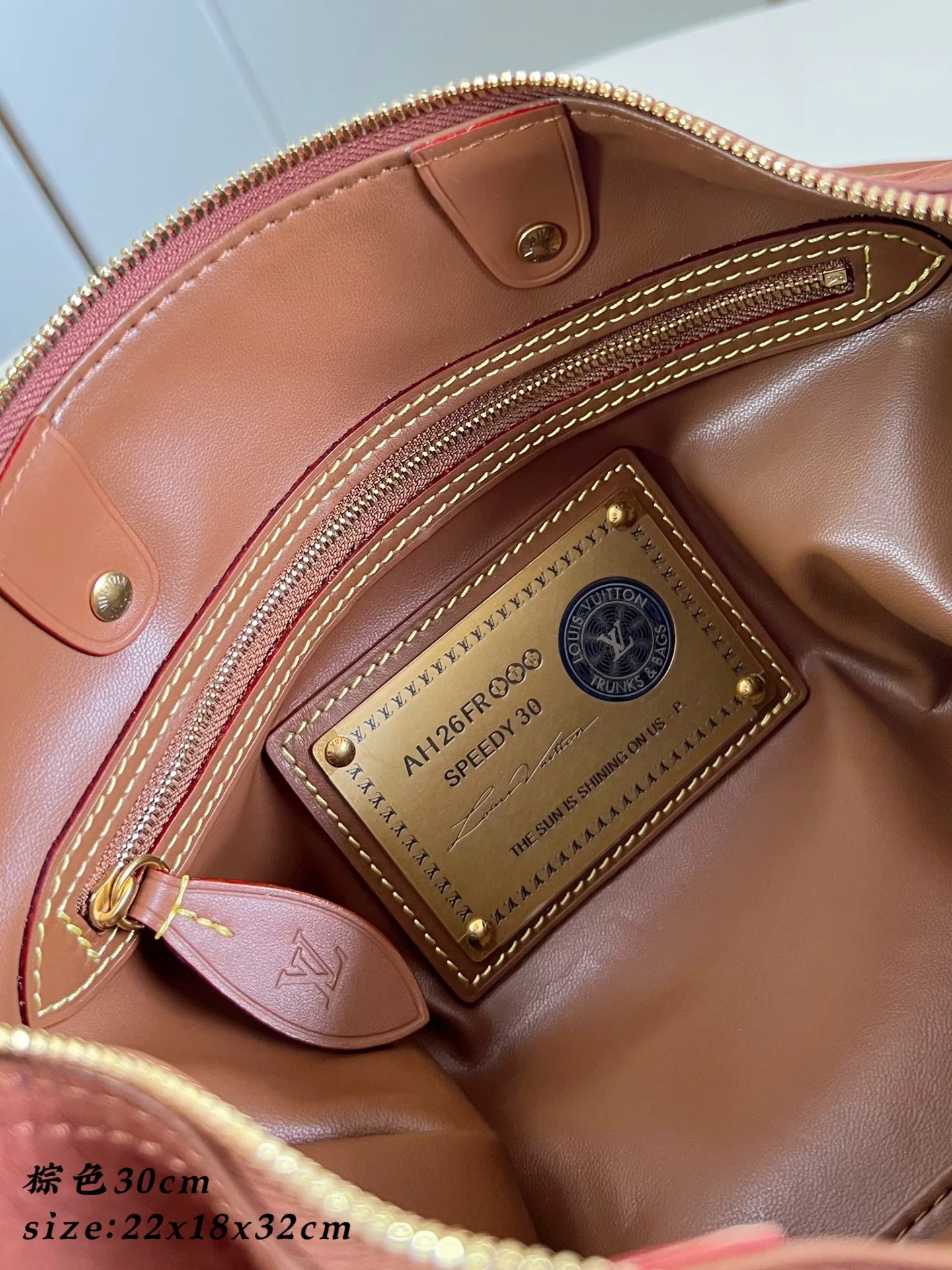 LV 27FW EJMGZXH 015 토트백 14