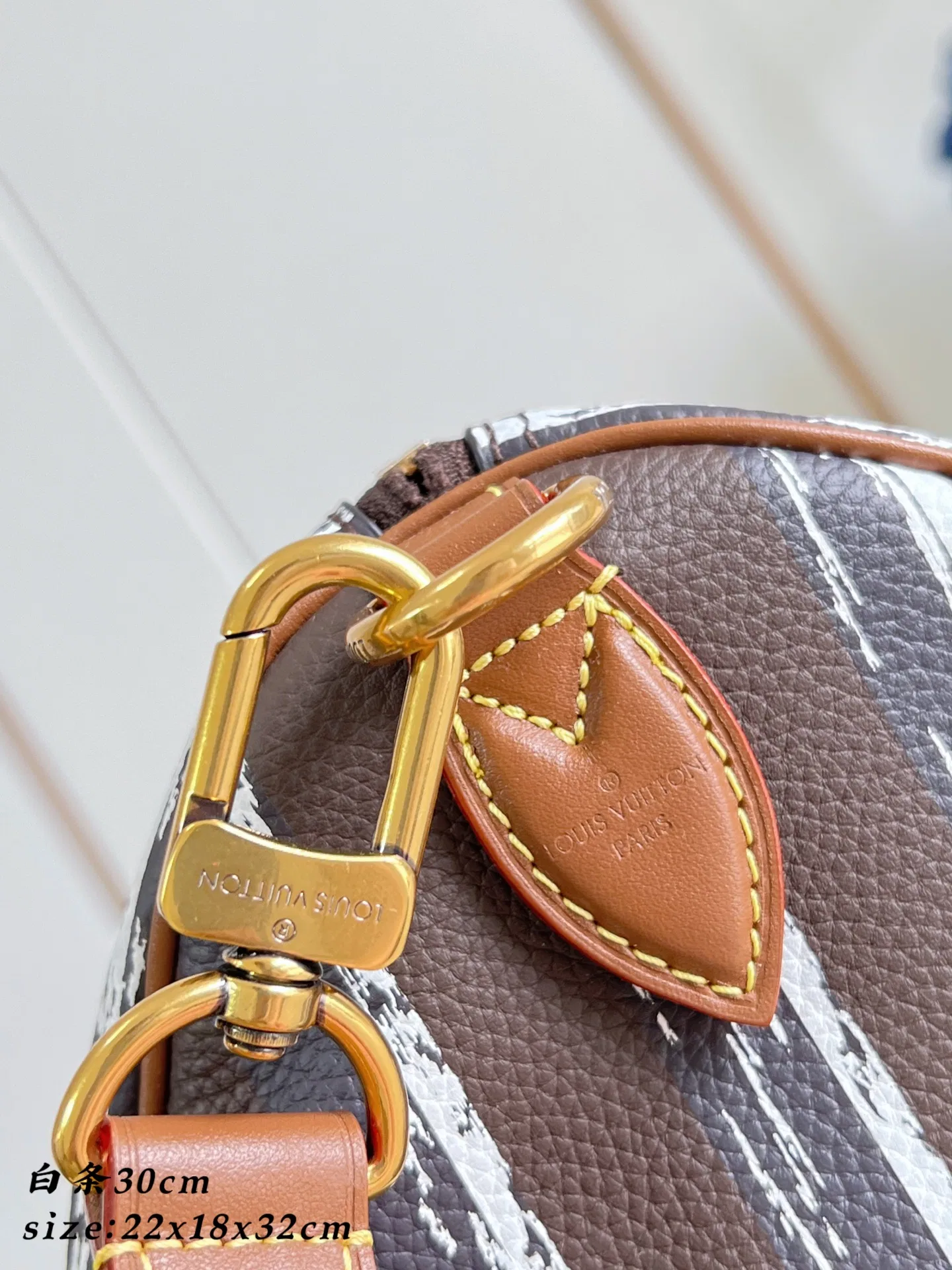 LV 27FW EJMGZXH 016 토트백 9