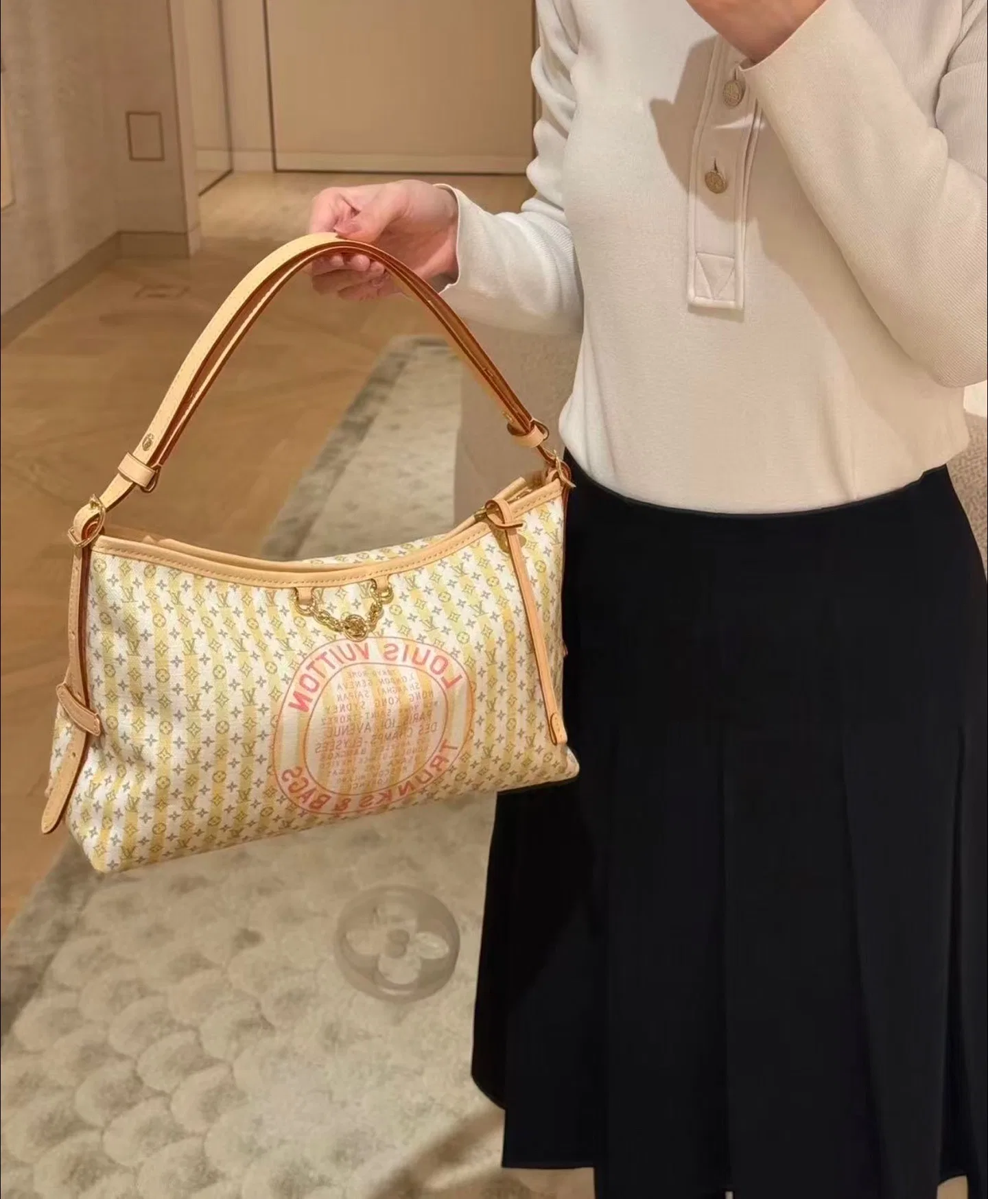 LV 27FW EJMGZXH 025 토트백 16