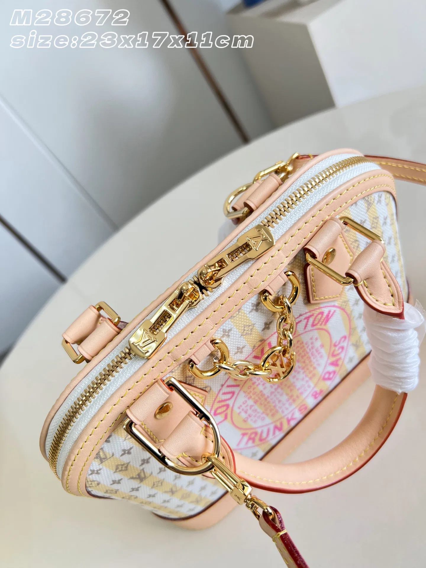 LV 27FW EJMGZXH 026 토트백 9