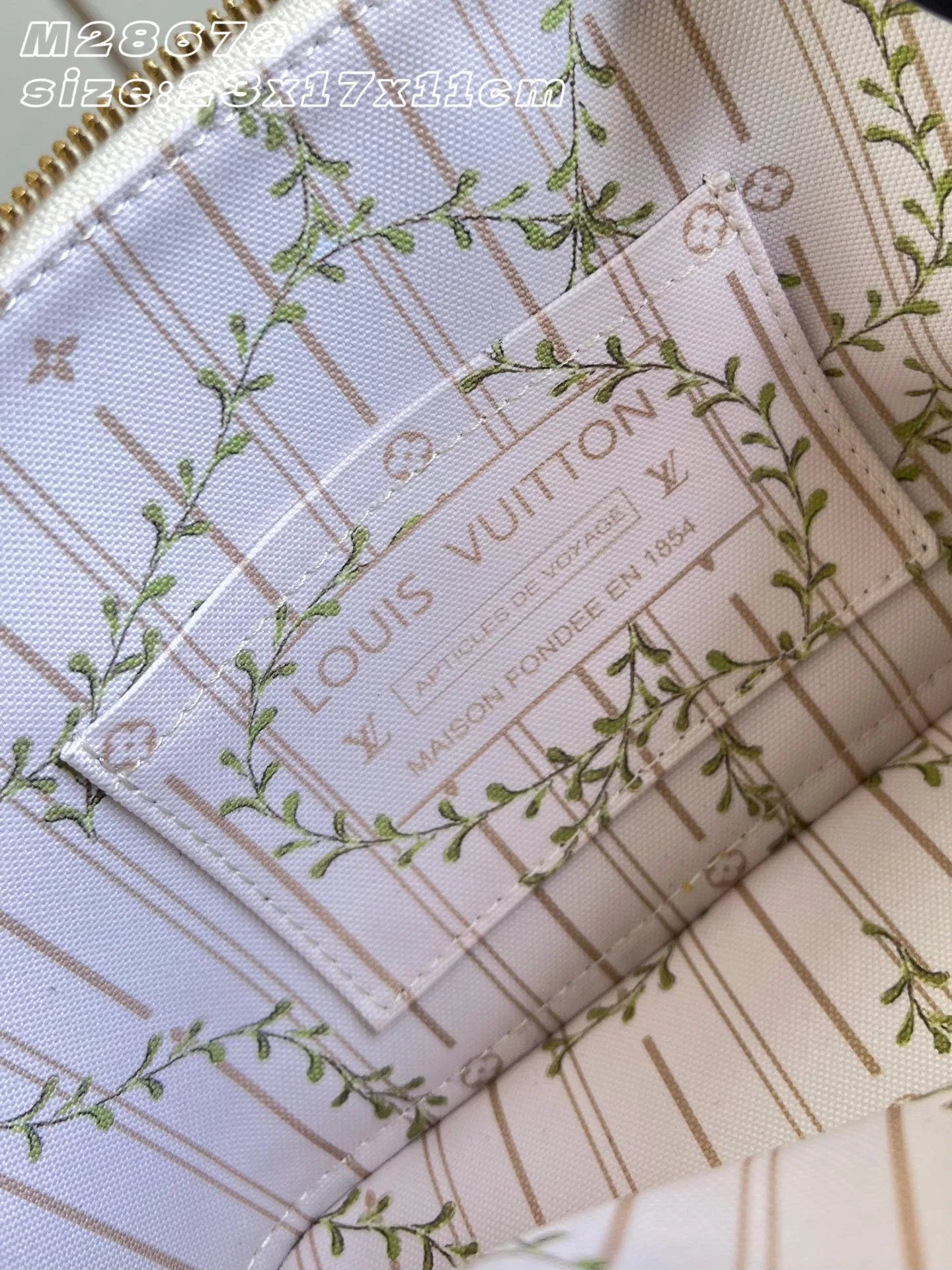 LV 27FW EJMGZXH 026 토트백 12