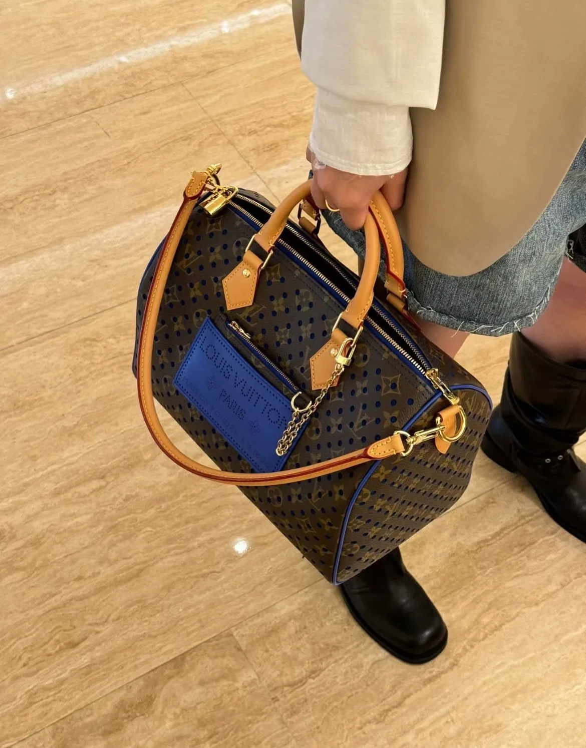 LV 27FW EJMGZXH 029 토트백 14