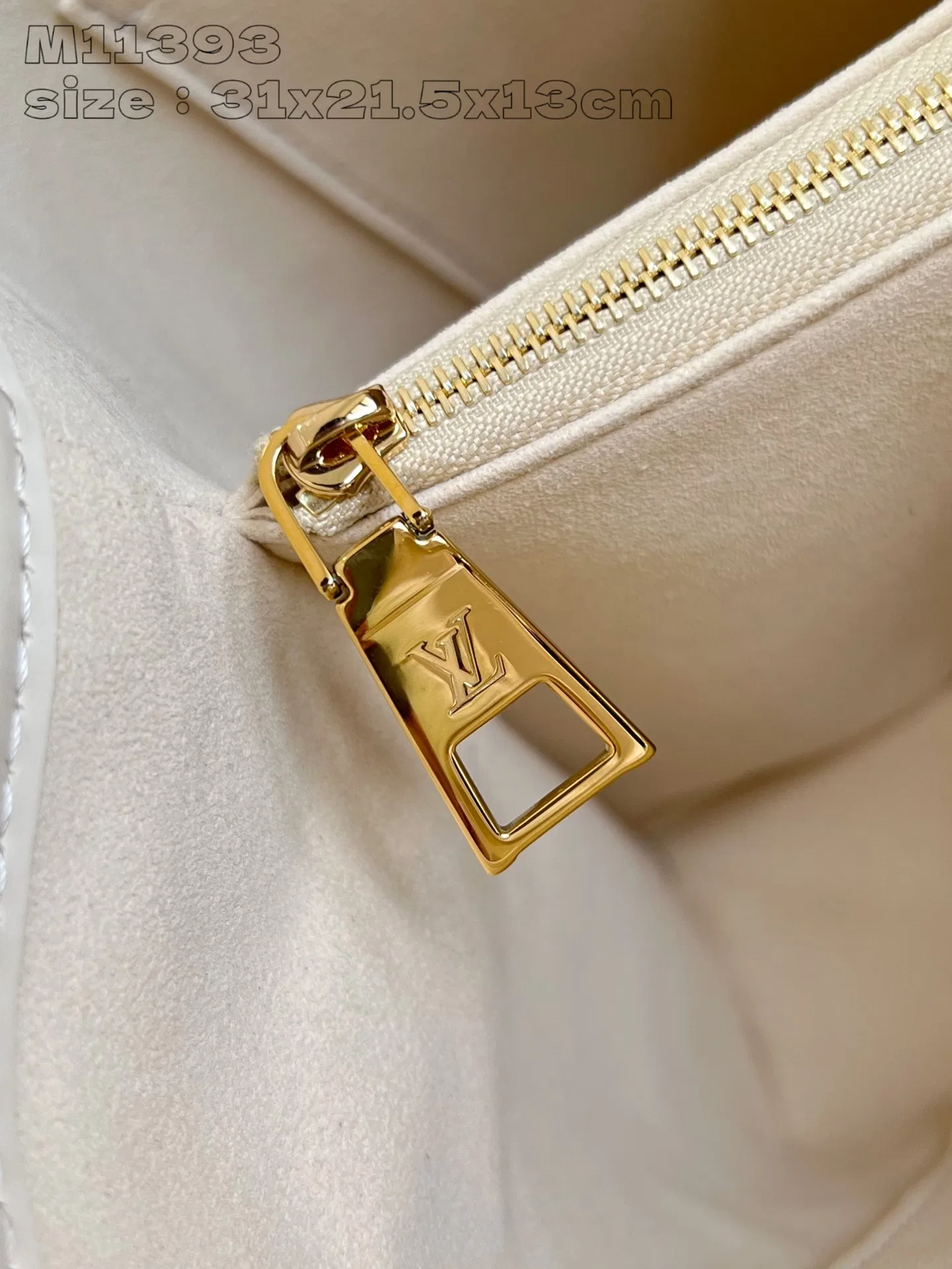LV 27FW EJMGZXH 037 토트백 28