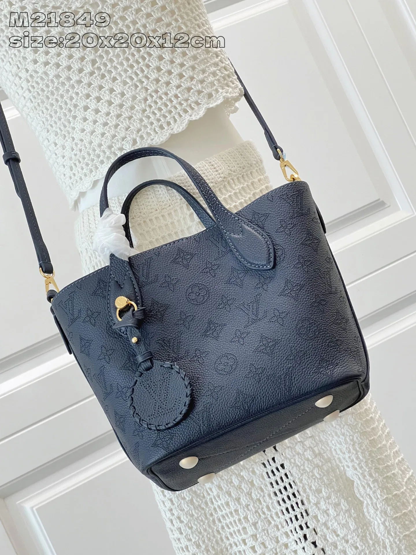 LV 27FW EJMGZXH 040 토트백 10