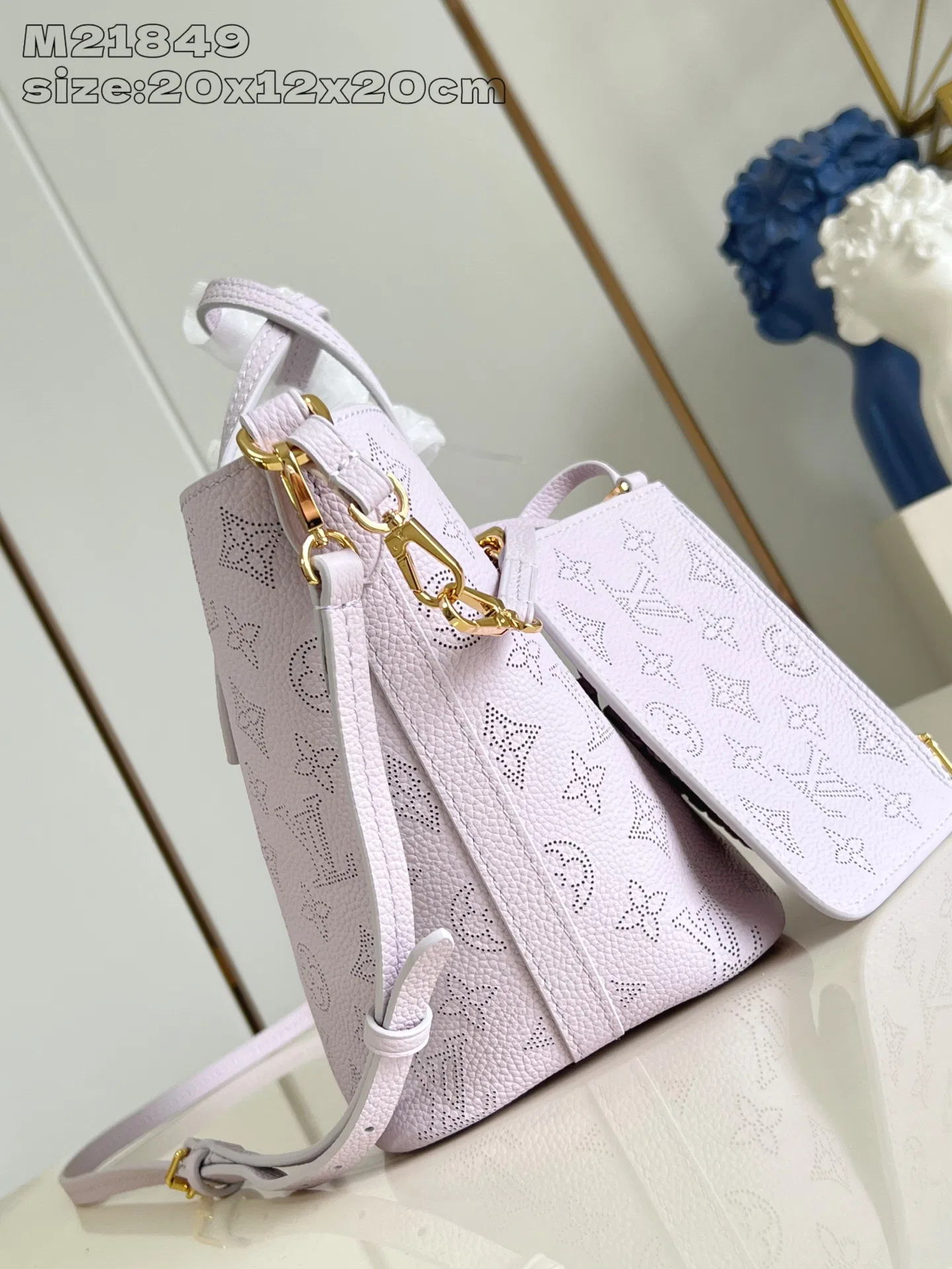 LV 27FW EJMGZXH 040 토트백 14