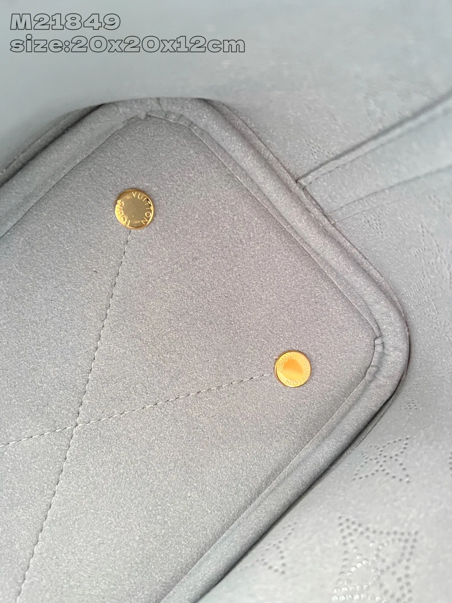 LV 27FW EJMGZXH 040 토트백 28