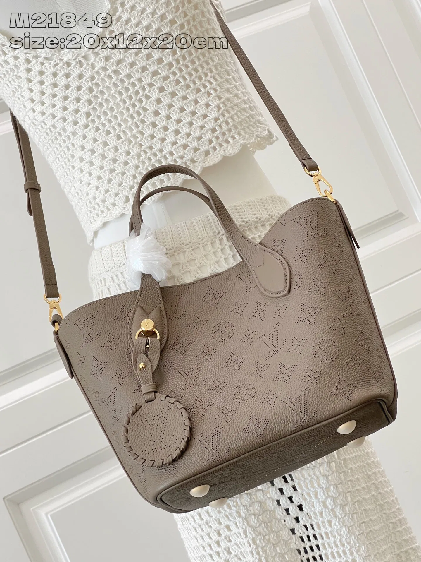 LV 27FW EJMGZXH 040 토트백 40
