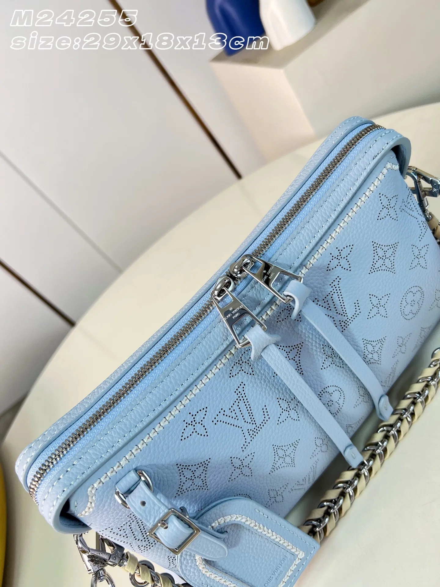 LV 27FW EJMGZXH 042 숄더백 9